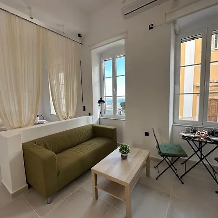 Fouli,syros Apartment,ermoupoli Hébergement de vacances *